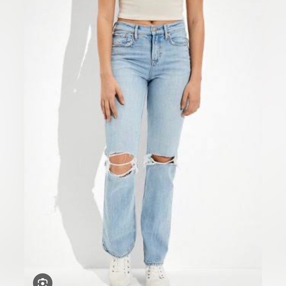 American Eagle Outfitters Denim - 90s bootcut American Eagle Outfitters Light Blue Straight Leg Jeans